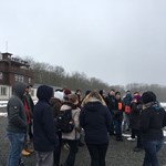 In Gruppen zu je etwa 25 Personen erfolgten die Führungen über das Gelände der Gedenkstätte des Konzentrationslagers Buchenwald 2018-03-27 at 11.04.53.jpeg