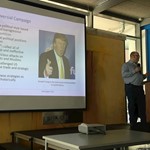 Wir haben sie! Experten und Wissenschaftler, die wir zu exklusiven Vorträgen an die Schule einladen - nur für euch! Hier eine Zusammenarbeit mit dem Amerikahaus Nürnberg. Expertenvortrag