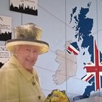 Unsere liebevoll gestalteten Fachräume machen Lust auf Englisch! Königlicher Beistand